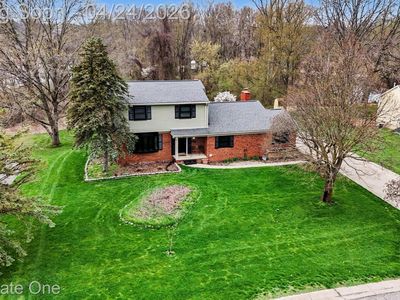 4819 Bretton Ln