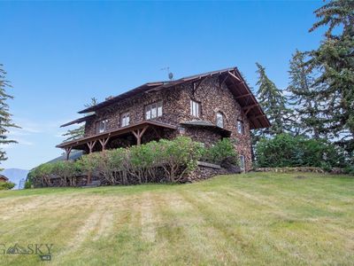 600 W Gold St