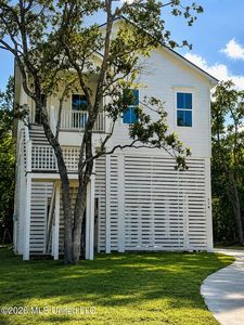 114 Basswood Dr