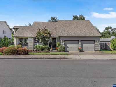 2145 Rock Ledge Dr NE