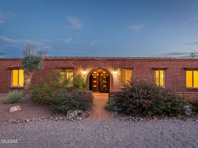 6062 N Camino Arizpe