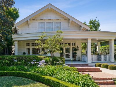 220 Audubon Blvd