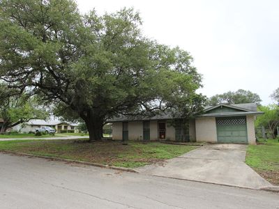 4442 Desert View