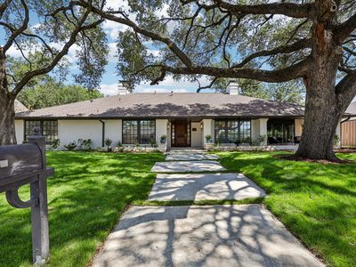 6707 Rolling Vista Dr