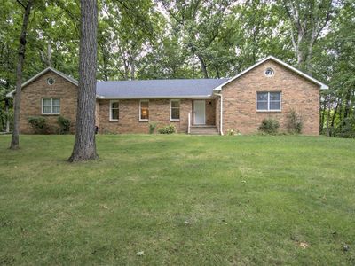 5462 Chris Dr