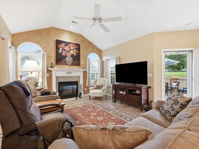 218 Churchill Xing