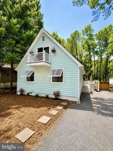 72 Newport Dr
