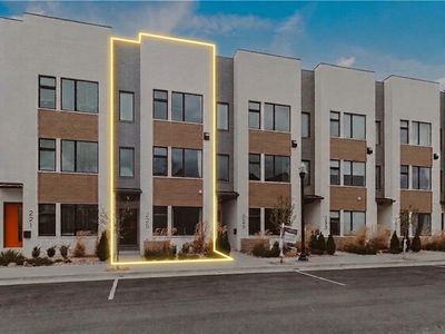 225 SE 7th St