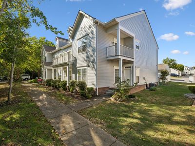 813 Hobbit Ln