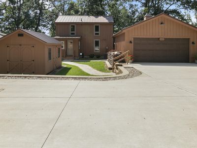 14889 Hideaway Dr