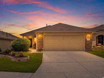 3311 BLOSSOM ROW
