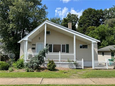 288 S 4th St