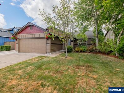 3802 Somerset Dr NE