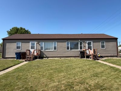 200-204 W Pine Ave