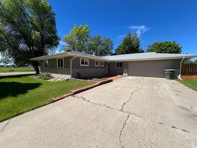 1233 Adobe Dr