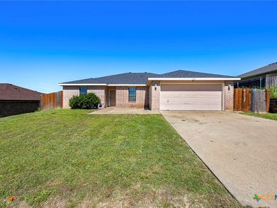 1320 Travis Cir