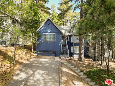 Property at 27472 Meadow Dr, Crest Park, CA