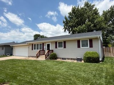 5966 Rosewood Dr