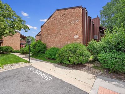 1S055 Spring Rd APT 2C