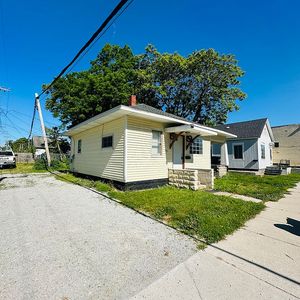 Property at 815 Erie St, Port Huron, MI