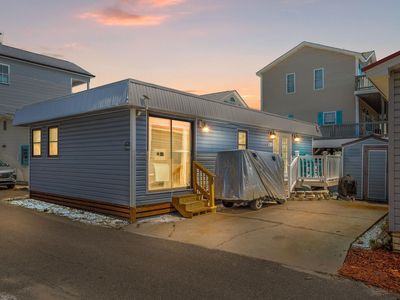 6001 - 1111 S Kings Hwy. #1111 Mermaid Dr.