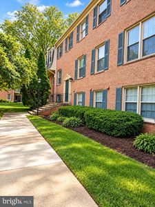 6026 Westchester Park Dr APT 301