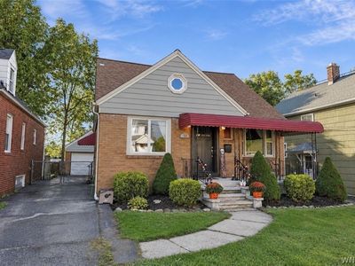 73 Rosary Ave