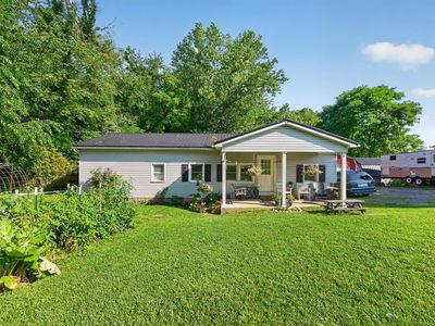 435 Lots Gap Rd