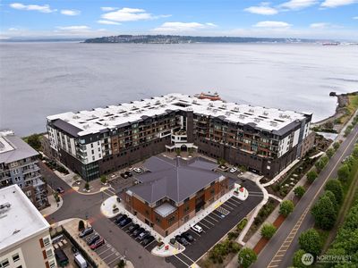4907 Main Street #824