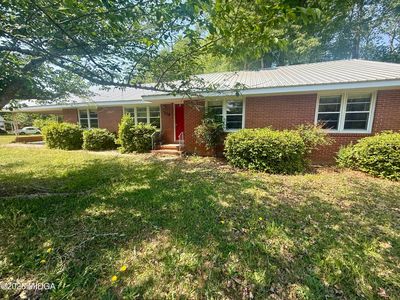 219 New St