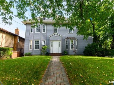 35 E Pierrepont Avenue