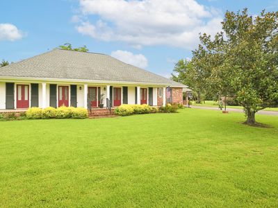 616 Parkside Dr
