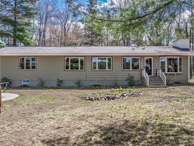 2325 Point Ln