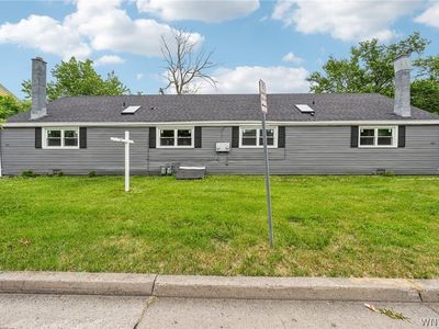 Property at 64 Curwood Ct, Tonawanda, NY