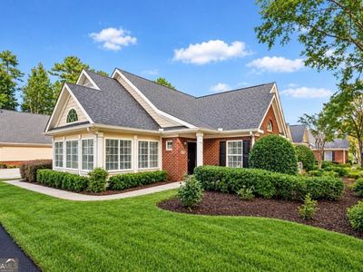 1404 Village Ln