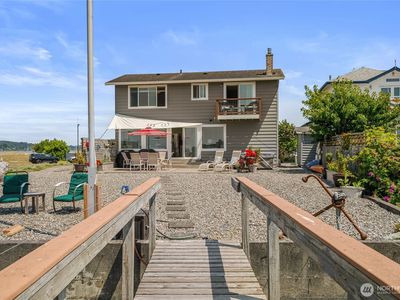 4045 Saltspring Drive