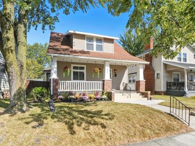 121 E Branning Ave
