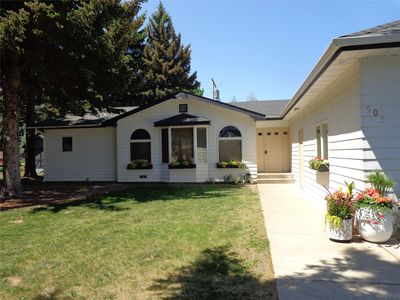 505 Bayview Dr
