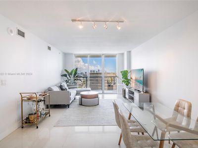 335 Biscayne Blvd #3900