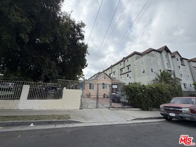 427 N Bixel St