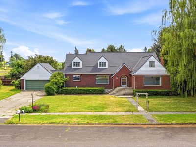 303 W Steptoe Ave