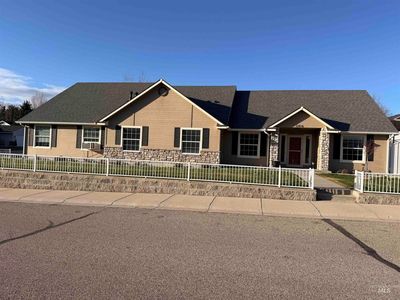 11816 W Rockhampton St