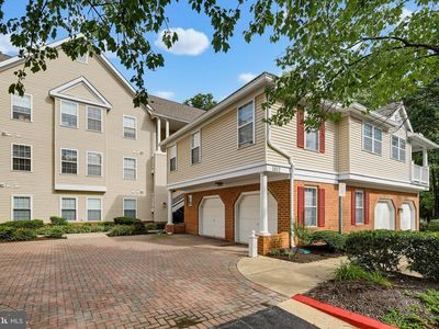 5812 Wyndham Cir Unit 305