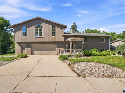 2000 E Tracy Ln