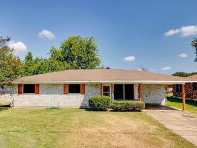 1807 Crescent Dr