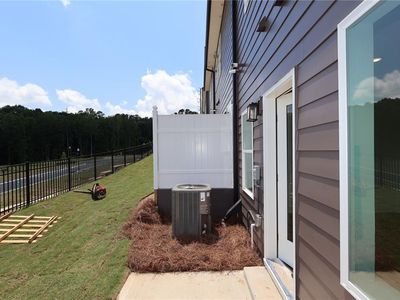 206 Redbud Rd
