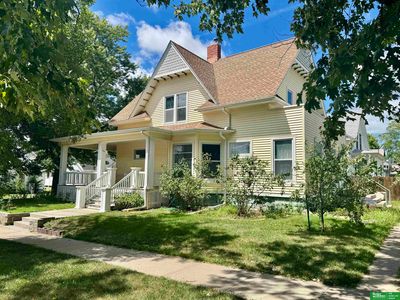 1000 N Burlington Ave