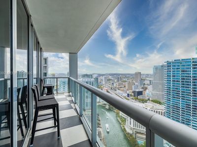 475 Brickell Ave APT 4715