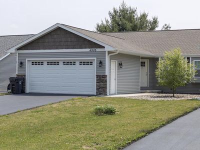 4903 & 4905 ANNABELLE COURT