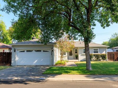 1509 Lorainne Ave
